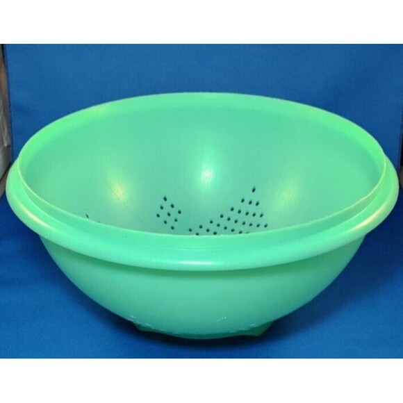 Tupperware #339-3 Green Footed Colander Strainer Star Pattern Vintage USA - Picture 2 of 9